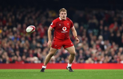 221125 - Wales v New Zealand All Blacks - Quilter Nations Series - Archie Griffin of Wales 