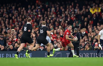 221125 - Wales v New Zealand All Blacks - Quilter Nations Series - Max Llewellyn of Wales 