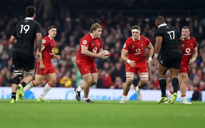221125 - Wales v New Zealand All Blacks - Quilter Nations Series - Archie Griffin of Wales 