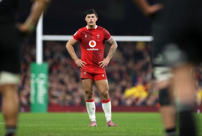 221125 - Wales v New Zealand All Blacks - Quilter Nations Series - Louis Rees-Zammit of Wales 