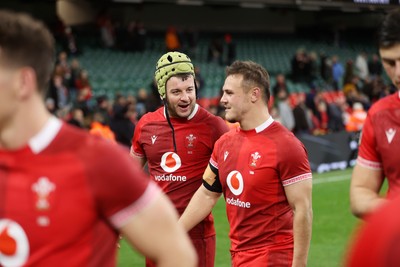 221125 - Wales v New Zealand All Blacks - Quilter Nations Series - Harri Deaves and Jarrod Evans of Wales 