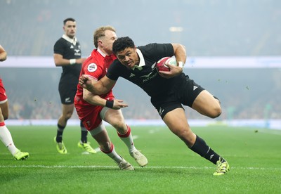 221125 - Wales v New Zealand, Quilter Nations Series - Caleb Clarke of New Zealand  races in to score the opening try