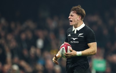 221125 - Wales v New Zealand, Quilter Nations Series - Ruben Love of New Zealand celebrates after scoring try