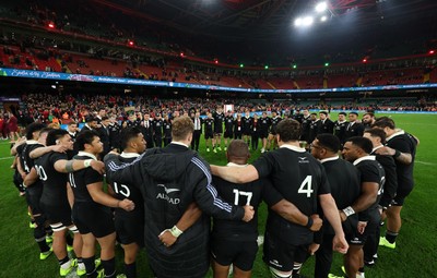 221125 - Wales v New Zealand, Quilter Nations Series - The New Zealand All Blacks huddle up at the end of the match