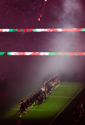 221125 - Wales v New Zealand, Quilter Nations Series - The teams line up for the anthems ahead of the match