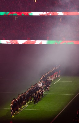 221125 - Wales v New Zealand, Quilter Nations Series - The teams line up for the anthems ahead of the match