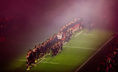 221125 - Wales v New Zealand, Quilter Nations Series - The teams line up for the anthems ahead of the match