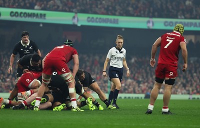 221125 - Wales v New Zealand, Quilter Nations Series - Referee Hollie Davidson during the match