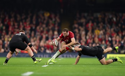 221125 - Wales v New Zealand, Quilter Nations Series - Max Llewellyn of Wales