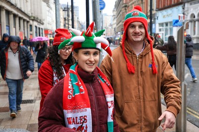 221125 - Wales v New Zealand - Quilter Nations Series - Wales fans before todays game