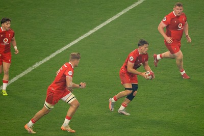 221125 - Wales v New Zealand - Quilter Nations Series - Alex Mann of Wales  