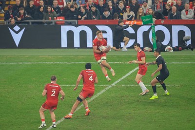 221125 - Wales v New Zealand - Quilter Nations Series - Taine Plumtree of Wales 
