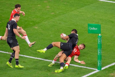 221125 - Wales v New Zealand - Quilter Nations Series - Rieko Ioane of New Zealand  Scores a Try