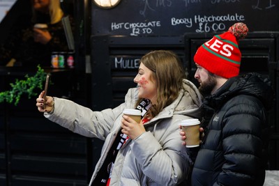 221125 - Wales v New Zealand - Quilter Nations Series - Wales fans in the Fanzone