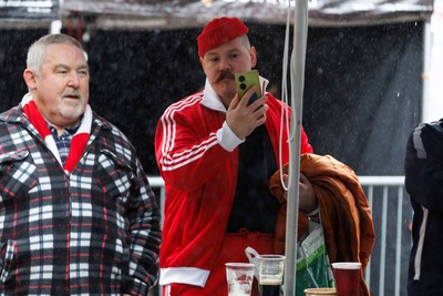 221125 - Wales v New Zealand - Quilter Nations Series - Wales fans in the Fanzone