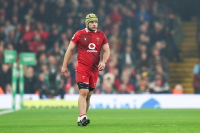 221125 - Wales v New Zealand - Quilter Nations Series - Harri Deaves of Wales