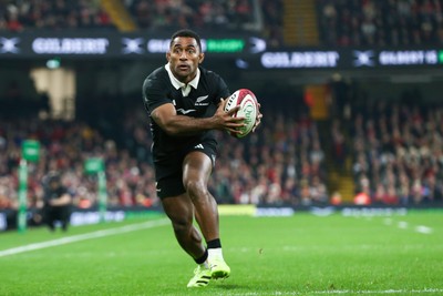 221125 - Wales v New Zealand - Quilter Nations Series - Sevu Reece of New Zealand heads for the try line to score a try