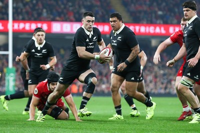 221125 - Wales v New Zealand - Quilter Nations Series - Will Jordan of New Zealand on the attack