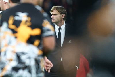 221125 - Wales v New Zealand - Quilter Nations Series - New Zealand head coach Scott Robertson before the match