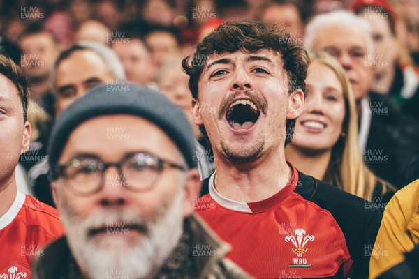 221125 - Wales v New Zealand - Quilter Nations Series - Wales Fans inside the stadium during the game 