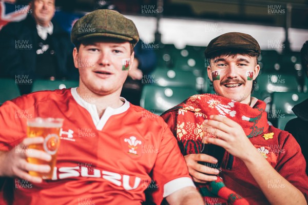 221125 - Wales v New Zealand - Quilter Nations Series - Wales Fans inside the stadium during the game 