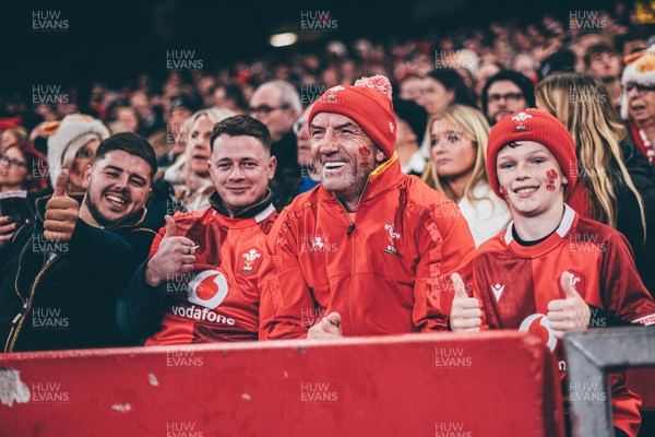 221125 - Wales v New Zealand - Quilter Nations Series - Wales Fans inside the stadium during the game 