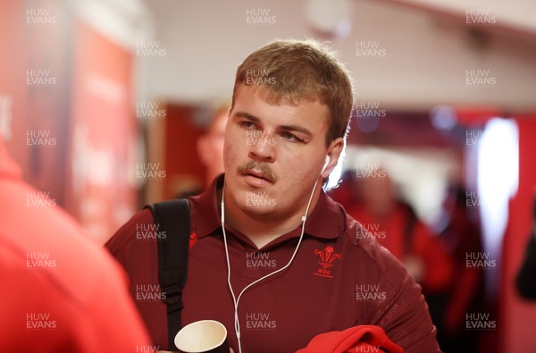 221125 - Wales v New Zealand All Blacks - Quilter Nations Series - Archie Griffin of Wales arrives at the stadium
