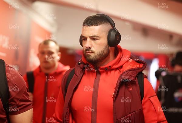 221125 - Wales v New Zealand All Blacks - Quilter Nations Series - Gareth Thomas of Wales arrives at the stadium