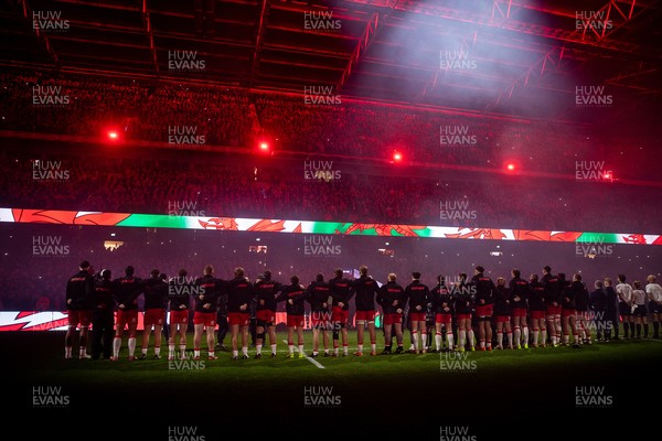 221125 - Wales v New Zealand All Blacks - Quilter Nations Series - Wales sing the anthem