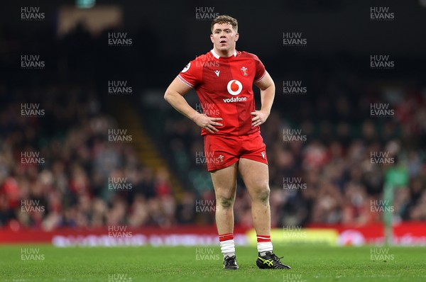 221125 - Wales v New Zealand All Blacks - Quilter Nations Series - Brodie Coghlan of Wales 