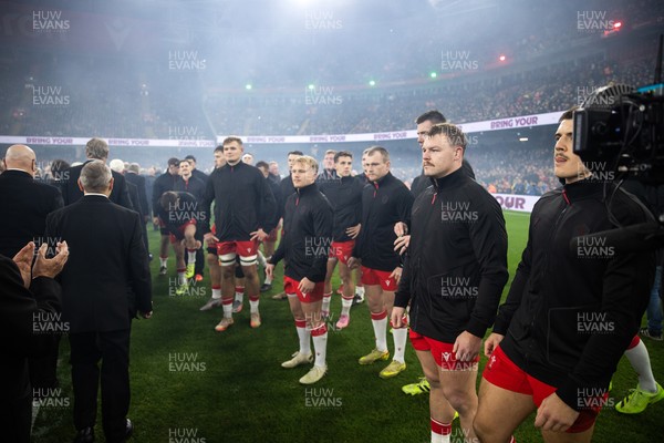 221125 - Wales v New Zealand All Blacks - Quilter Nations Series - Wales before the haka
