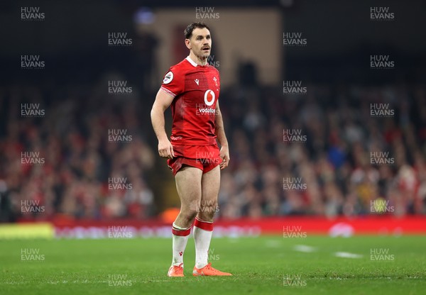 221125 - Wales v New Zealand All Blacks - Quilter Nations Series - Tomos Williams of Wales 