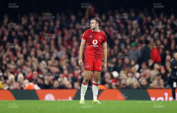 221125 - Wales v New Zealand All Blacks - Quilter Nations Series - Max Llewellyn of Wales 