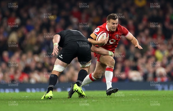 221125 - Wales v New Zealand All Blacks - Quilter Nations Series - Jarrod Evans of Wales 