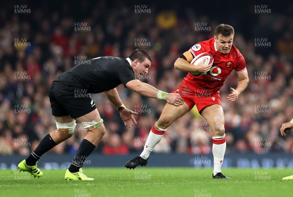 221125 - Wales v New Zealand All Blacks - Quilter Nations Series - Jarrod Evans of Wales 