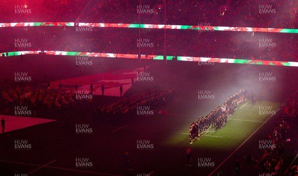 221125 - Wales v New Zealand, Quilter Nations Series - The teams line up for the anthems