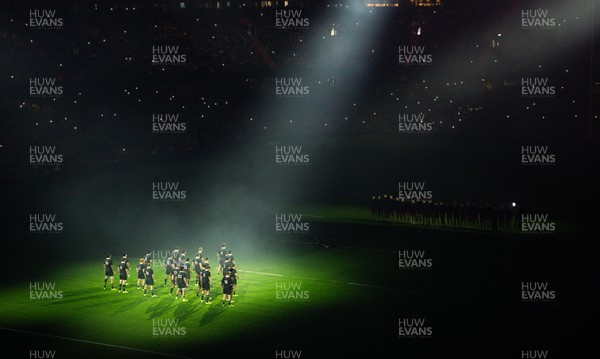 221125 - Wales v New Zealand, Quilter Nations Series - The Wales team face up to the Haka