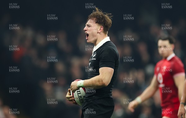 221125 - Wales v New Zealand, Quilter Nations Series - Ruben Love of New Zealand celebrates after scoring try