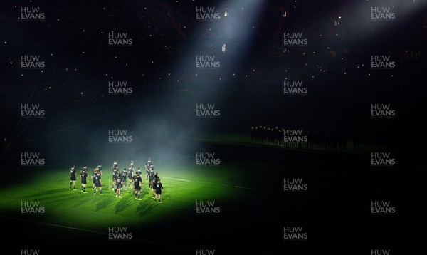 221125 - Wales v New Zealand, Quilter Nations Series - The New Zealand All Blacks perform the Haka