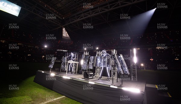 221125 - Wales v New Zealand, Quilter Nations Series -The Stickmen Project perform at half time