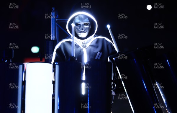 221125 - Wales v New Zealand, Quilter Nations Series -The Stickmen Project perform at half time