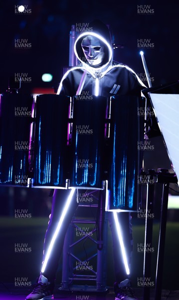 221125 - Wales v New Zealand, Quilter Nations Series -The Stickmen Project perform at half time