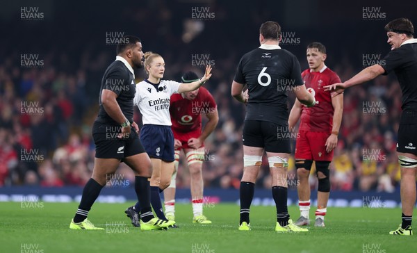 221125 - Wales v New Zealand, Quilter Nations Series -  Referee Hollie Davidson during the match