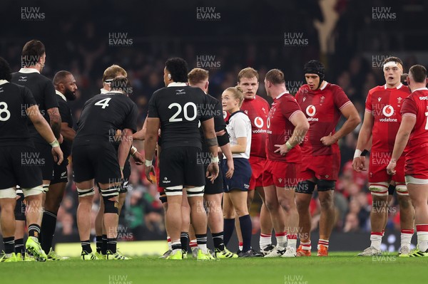 221125 - Wales v New Zealand, Quilter Nations Series -  Referee Hollie Davidson during the match