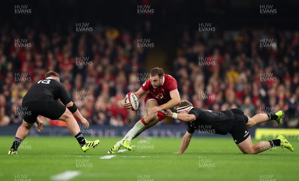221125 - Wales v New Zealand, Quilter Nations Series - Max Llewellyn of Wales