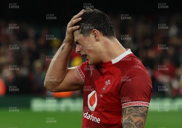 221125 - Wales v New Zealand, Quilter Nations Series - Louis Rees-Zammit of Wales at the end of the match