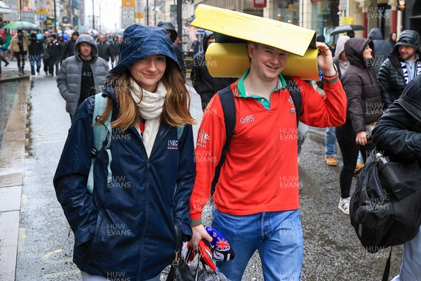 221125 - Wales v New Zealand - Quilter Nations Series - Wales fans before todays game