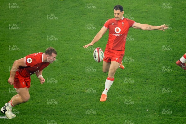 221125 - Wales v New Zealand - Quilter Nations Series - Tomos Williams of Wales