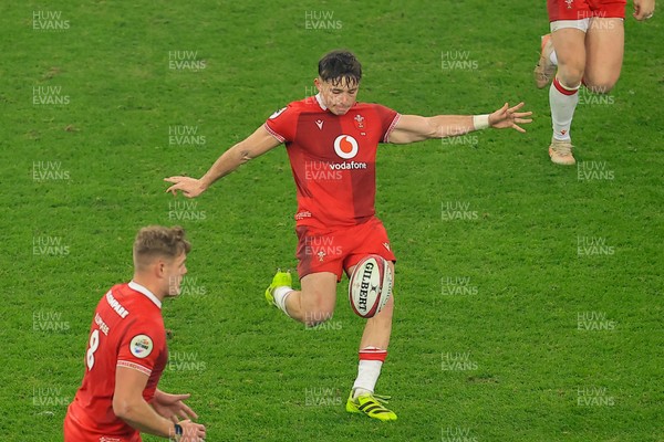 221125 - Wales v New Zealand - Quilter Nations Series - Dan Edwards of Wales