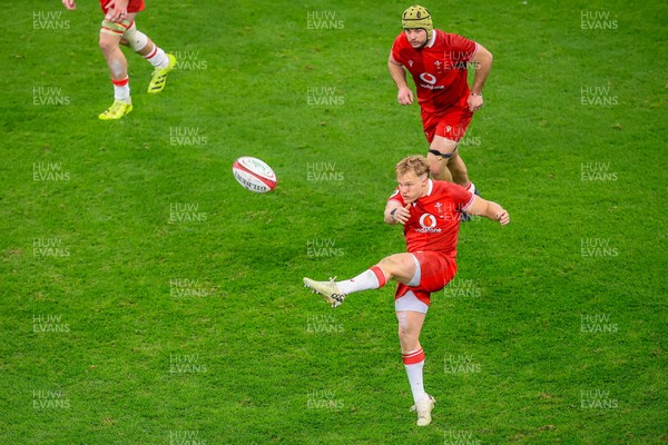221125 - Wales v New Zealand - Quilter Nations Series - Blair Murray of Wales